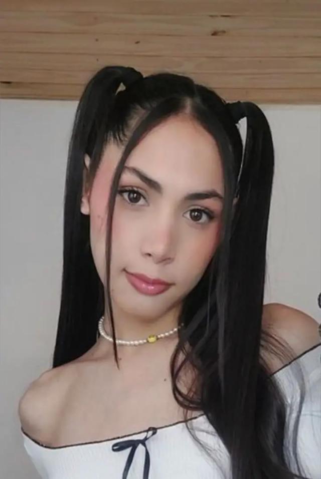 💙 Nata - 19yo Trans Girl 💙