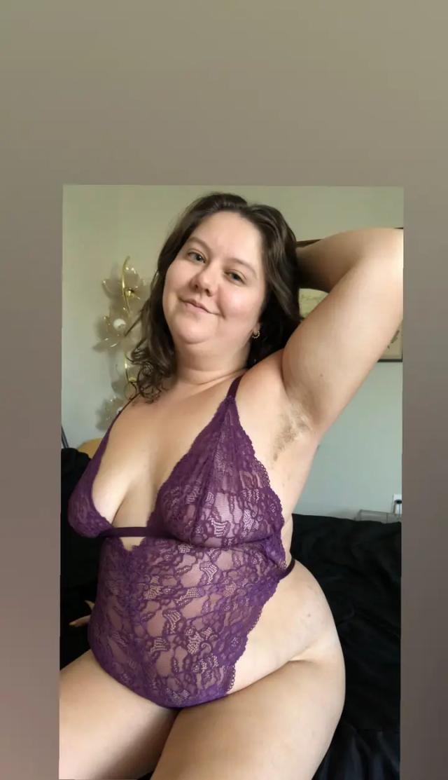 Miss Violet VIP