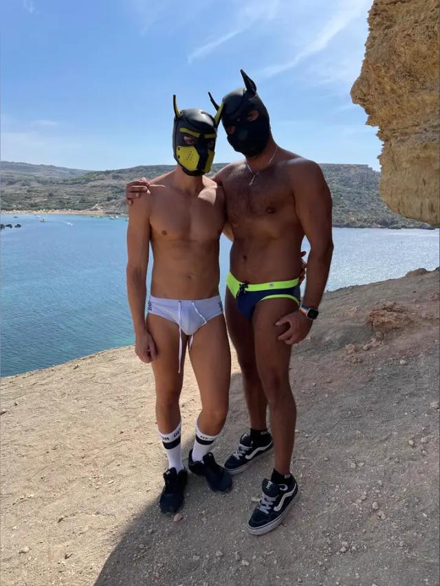 Top and Dominant Couple