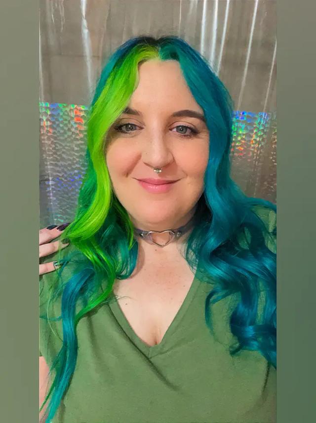 v