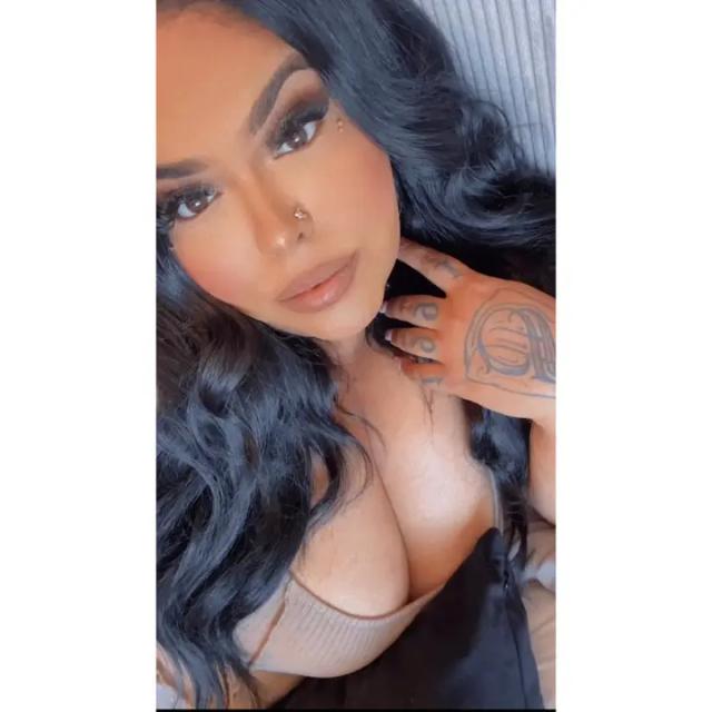 Lovely Lex. 🖤