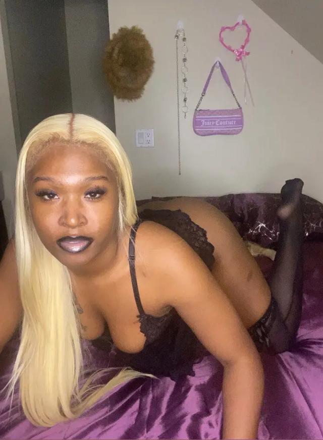 Suki the Dominatrix 🍥 👙