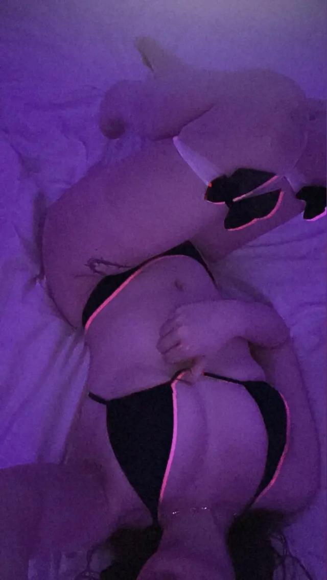 ⋆˖⁺‧₊☽  𝕃𝕦𝕟𝕒 ℝ𝕒𝕖  ☾₊‧⁺˖⋆