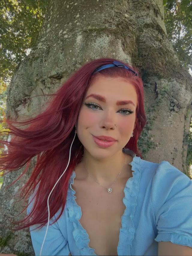 Lola🧞‍♀️