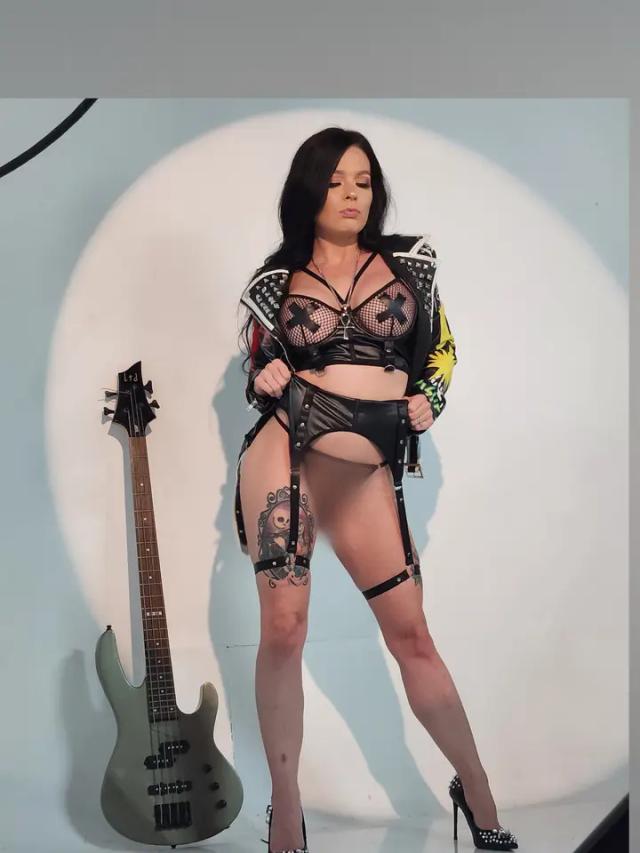 Nikki Goode