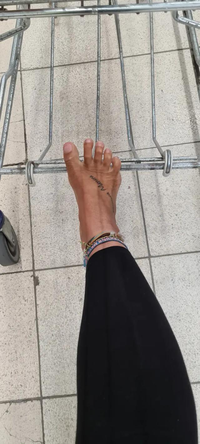 Barefoot Queen