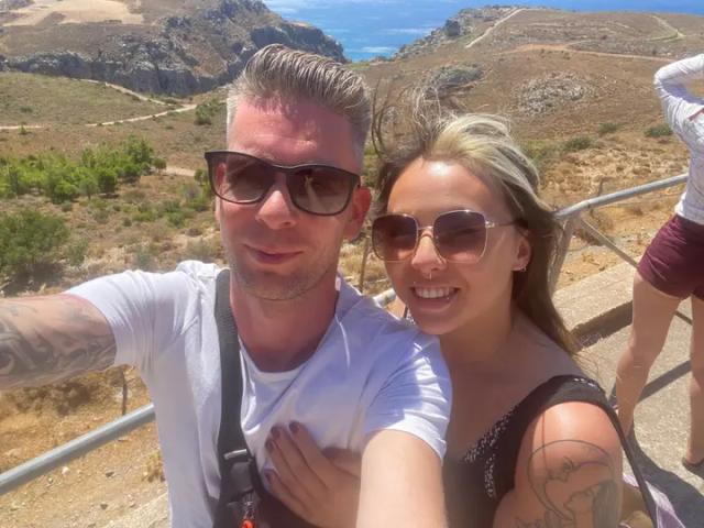 Mr & Mrs Jones