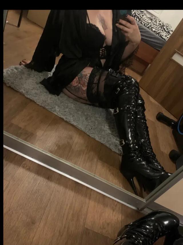Mistress_malla