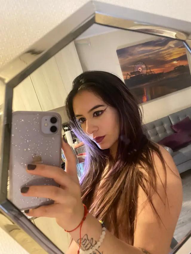 Alexa Lewis