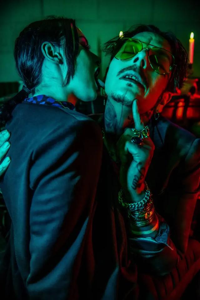 Hot Tattooed Couple🥵