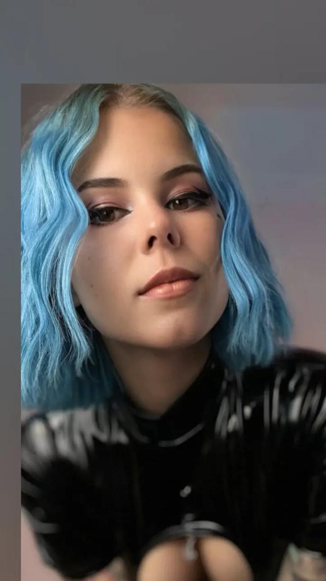 QueenAliceX