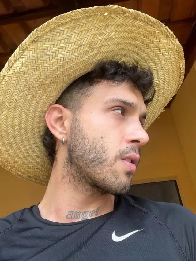 Lukas Schneider aka lontratatuada