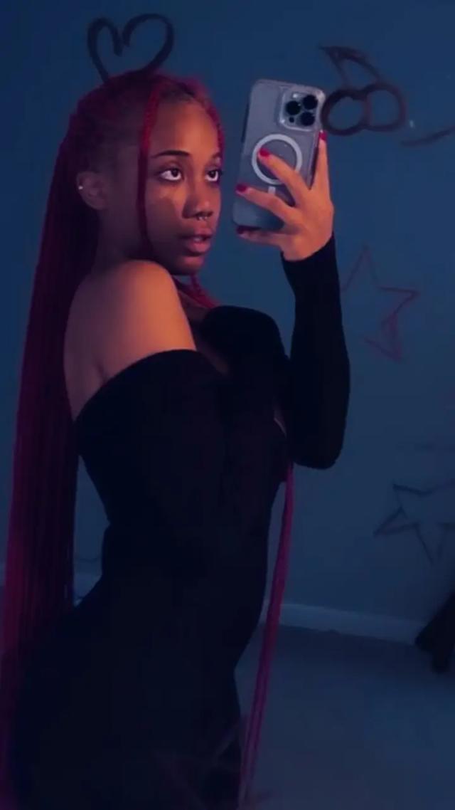🎀𝓚𝓪𝓷𝓭𝔂💗