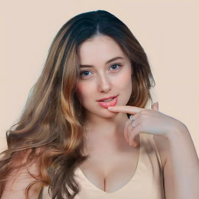 Zoe 🌿 (check bio!!)