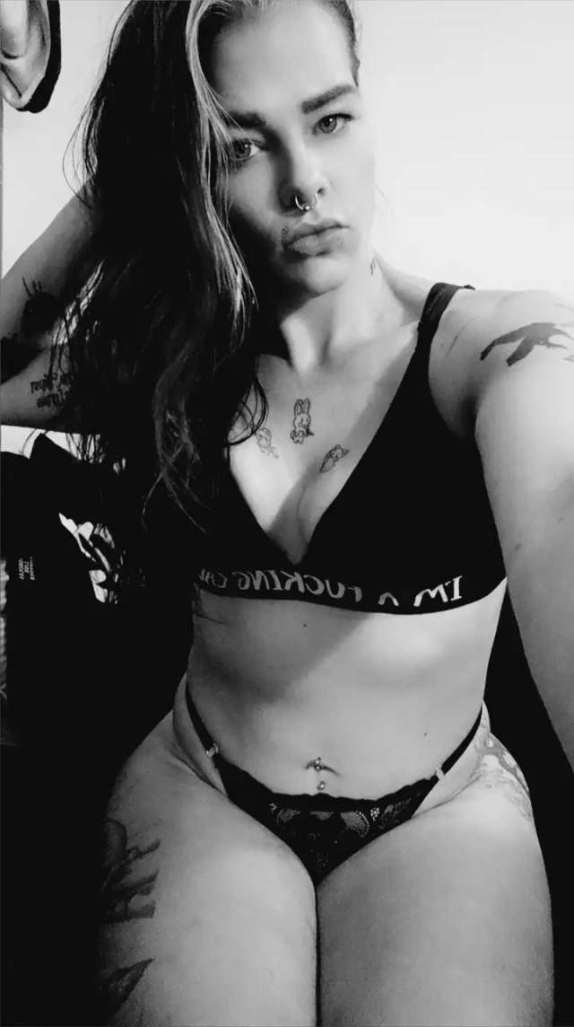 PAWGMorticia666Free