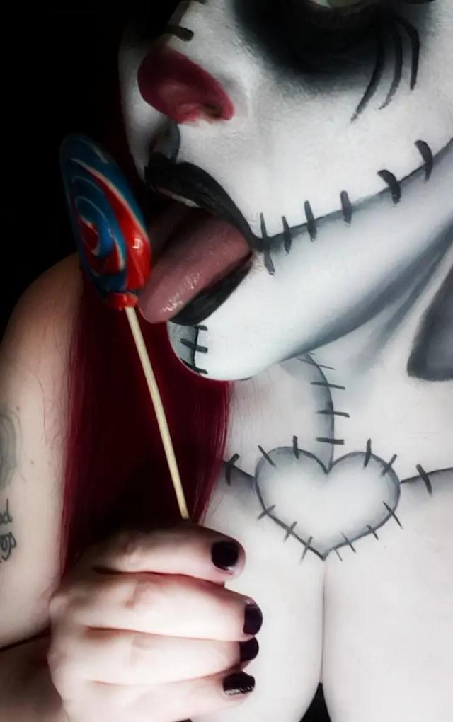 The Clown Girl