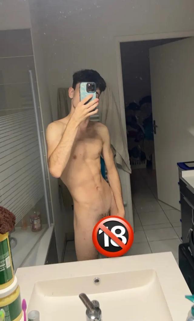 French Dick🦵🏼
