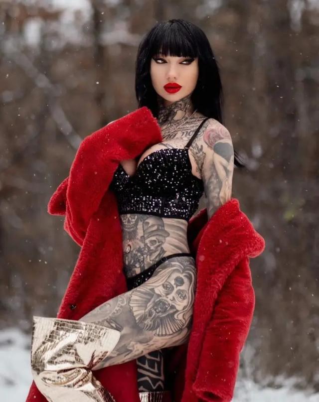 Nia Suicide