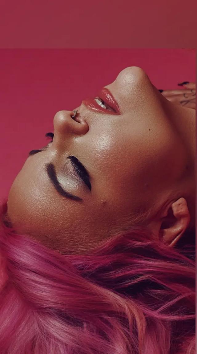 PINKY 🦄