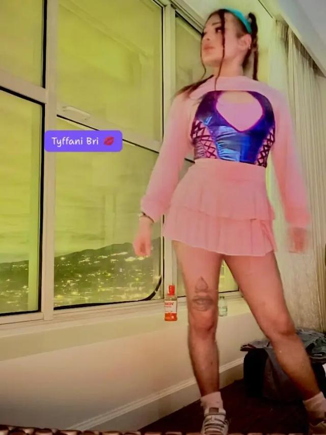 You’re hell, Bríelle