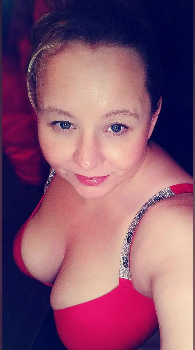 CurvyCap69