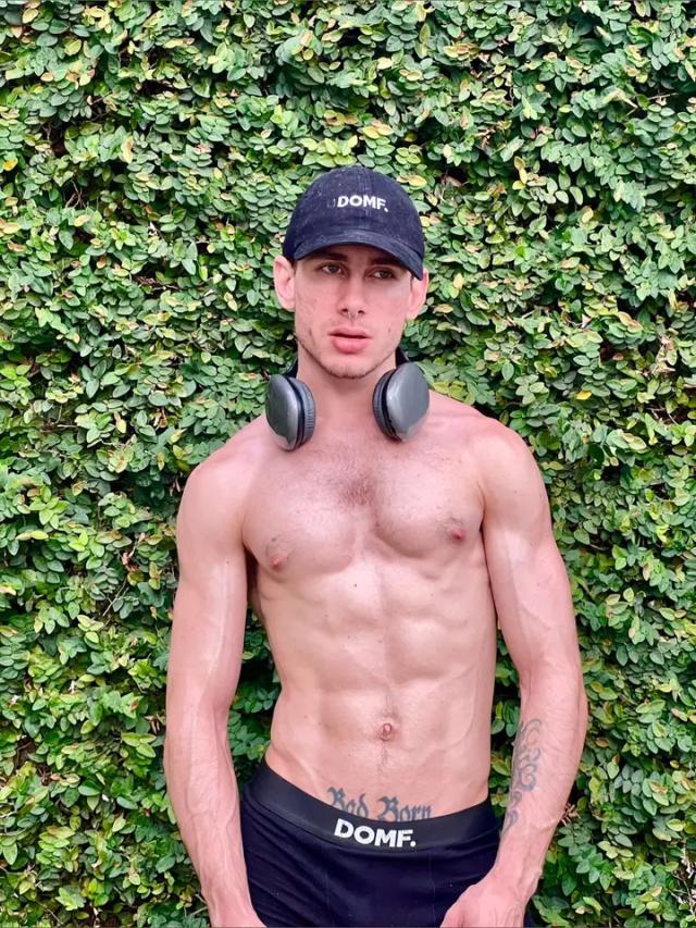Goianinho Mamador 👅🍆
