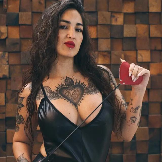 JULIA🪽 GODDESS FEMDOM