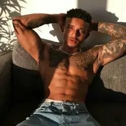 NAUGHTY TATTED PERSIAN 😈