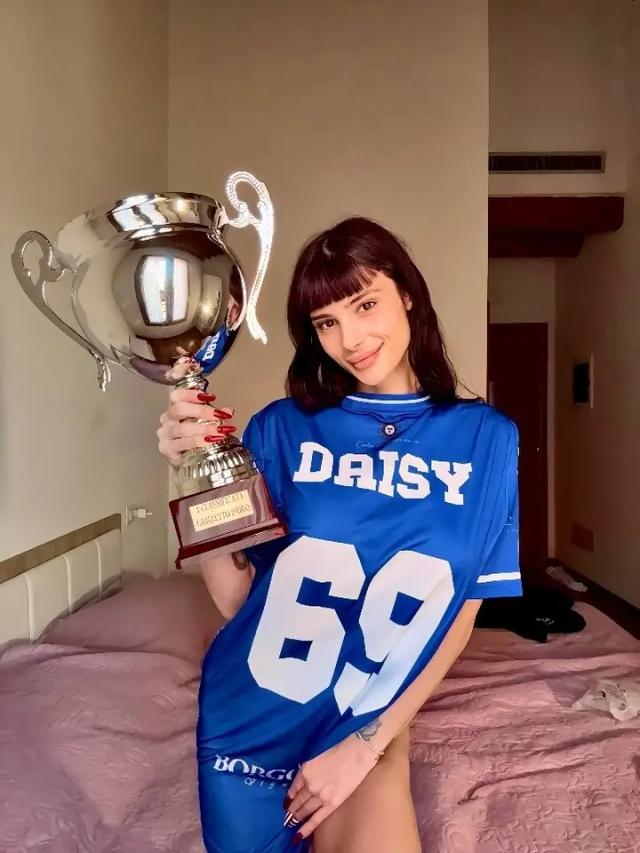 Daisy Fay ⭐