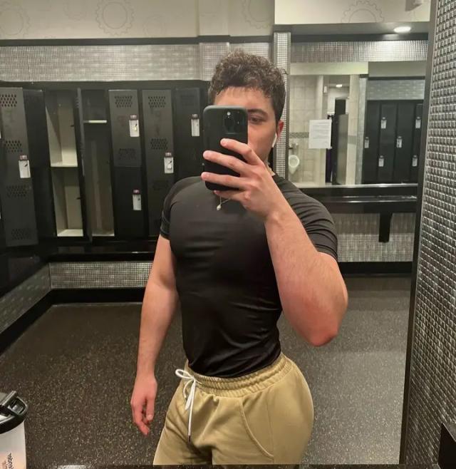 B🍑