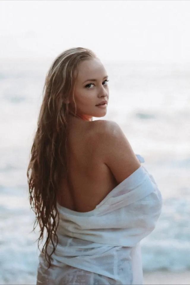 Ashley Hobbs