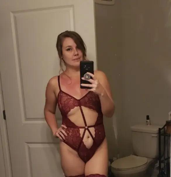 Skylar - Kinky Wife