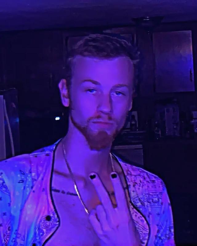 Broke boi Gabe