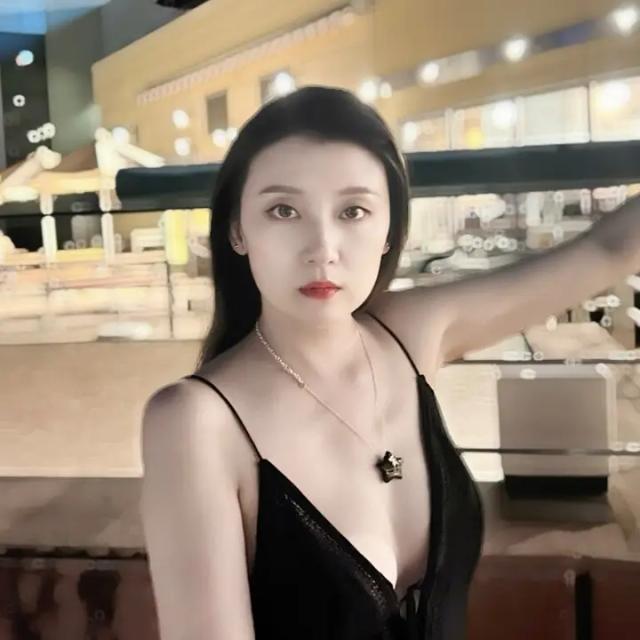 愛弥Aya
