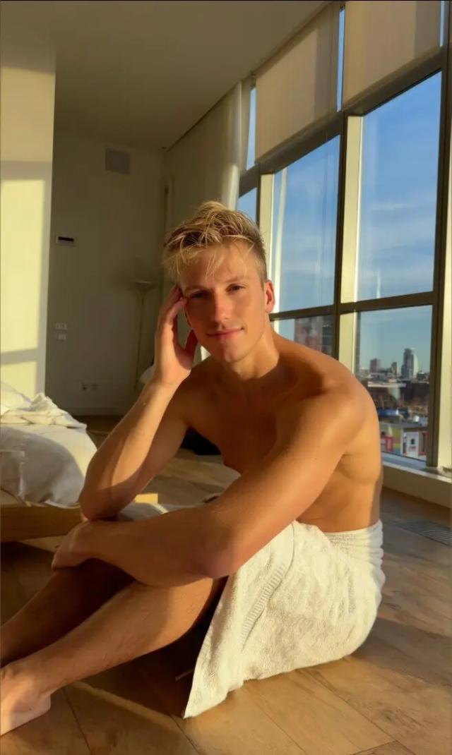 Hayes Rockwell✌🏻