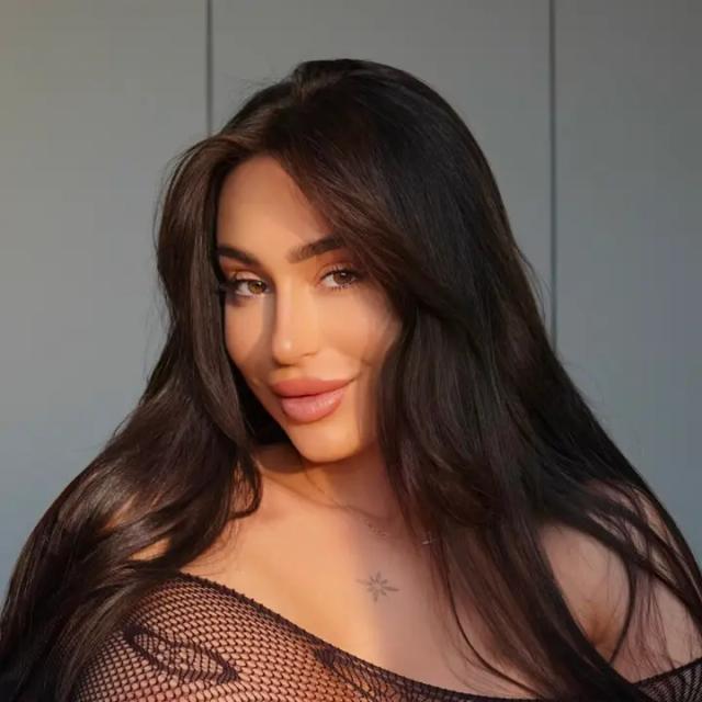 🖤 L O U I S E 🖤