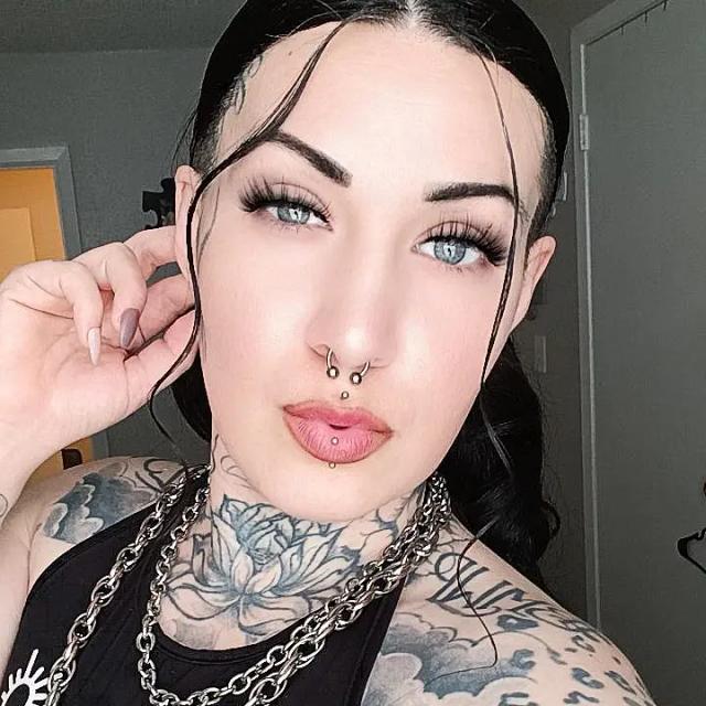 NixxySixxy