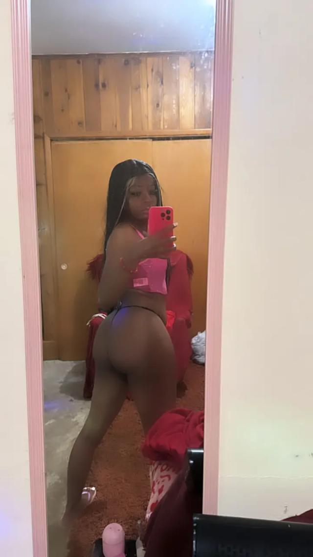 LIYAH GISELE, ( 🥜 IN MY 🐱&amp;  MOUTH 👄